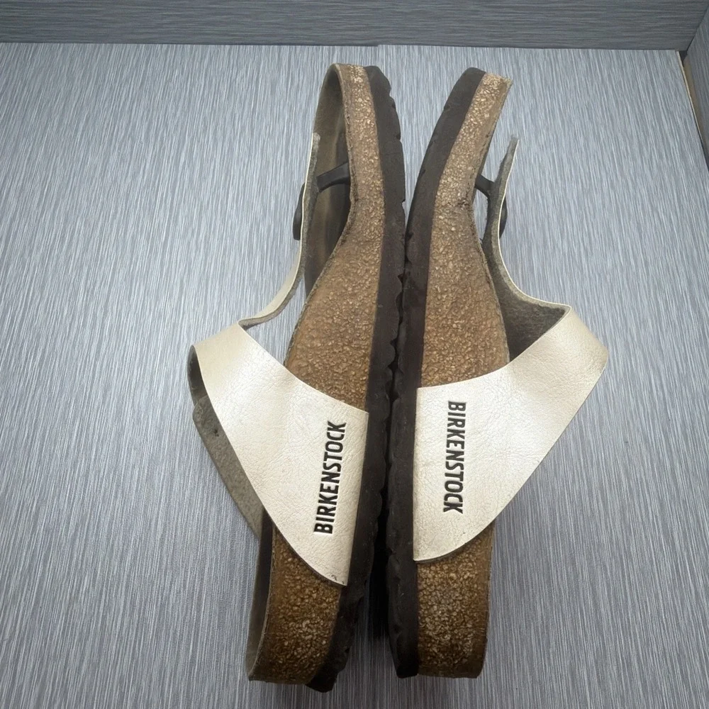 Birkenstock Gizeh Sandals Womens 38 US 7 Narrow Metallic Gold Thong